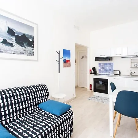 Apartment Air-conditioned Flat In The Centre Of Nice